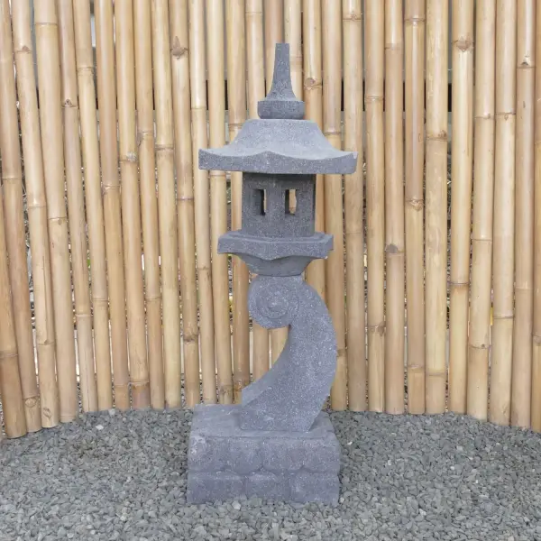 Product image 1 of the product “Japanese style Garden Lantern, made from Andesit Stone. Multipart. 90 cm Height, Roof is 35 cm width. ”
